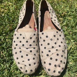 Fun polka dot print Tom shoes